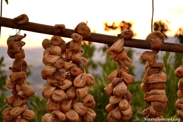 fichi_secchi_collane_asciugare