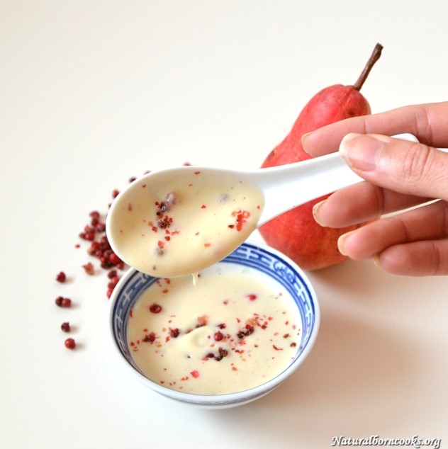 vegan_pear_pinkpepper_velouté_spoon